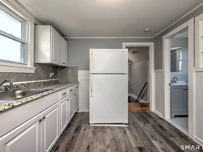 90 N Turnpike Rd #3 — Photo 15