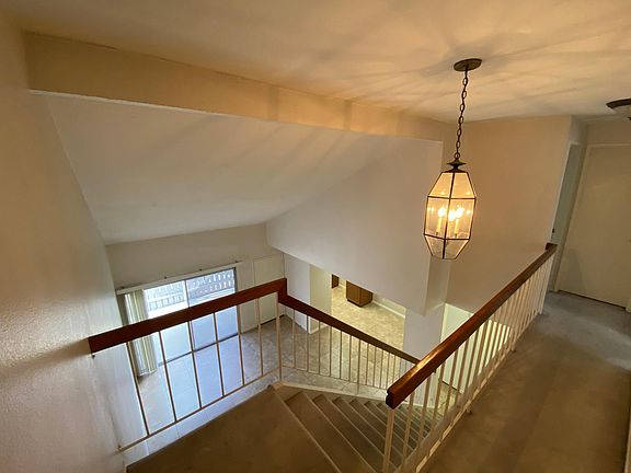 5th image of 1105 Golden Springs Dr #Dd