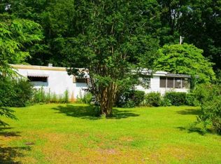 940 Coneross Creek Rd, Seneca, SC 29678
