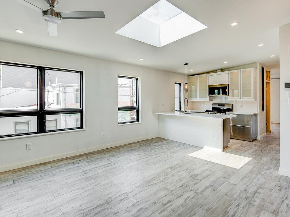 1st image of 2417 Coral St