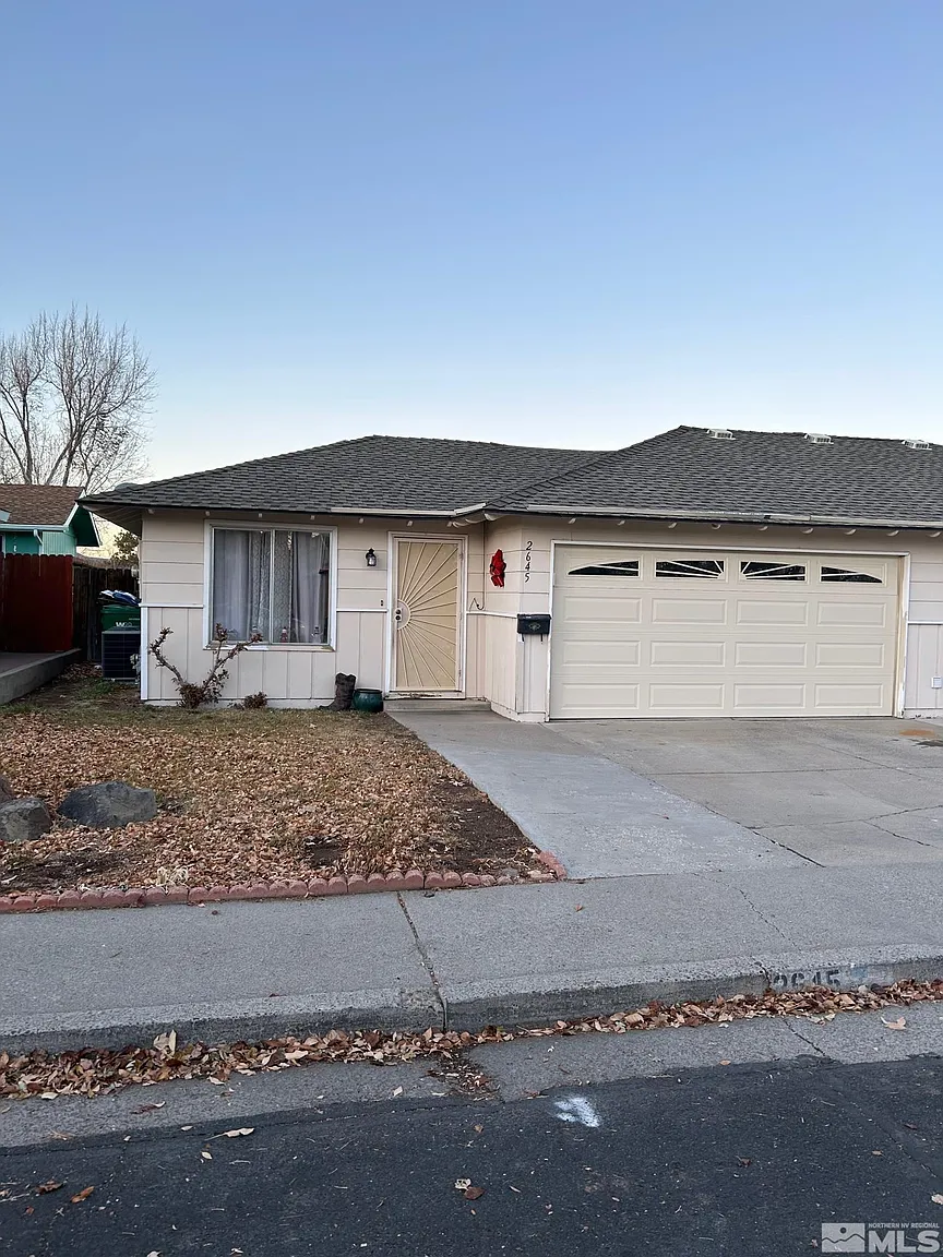 2645 Starks Way photo 1