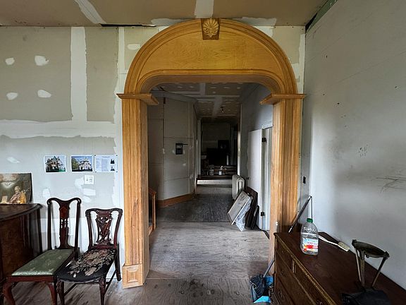 11th image of 1021 Richmont St