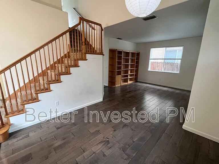 1429 Woodside Cir — Photo 14