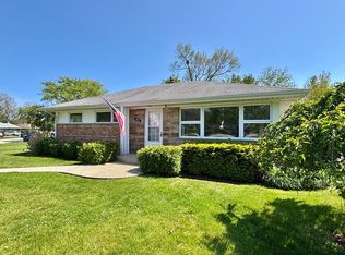1032 Whitfield Rd, Northbrook, IL 60062