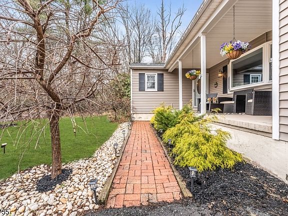 5th image of 206 Pleasant Run Rd