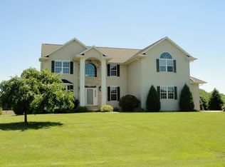N8233 Ashberry Ave, Fond Du Lac, WI 54937