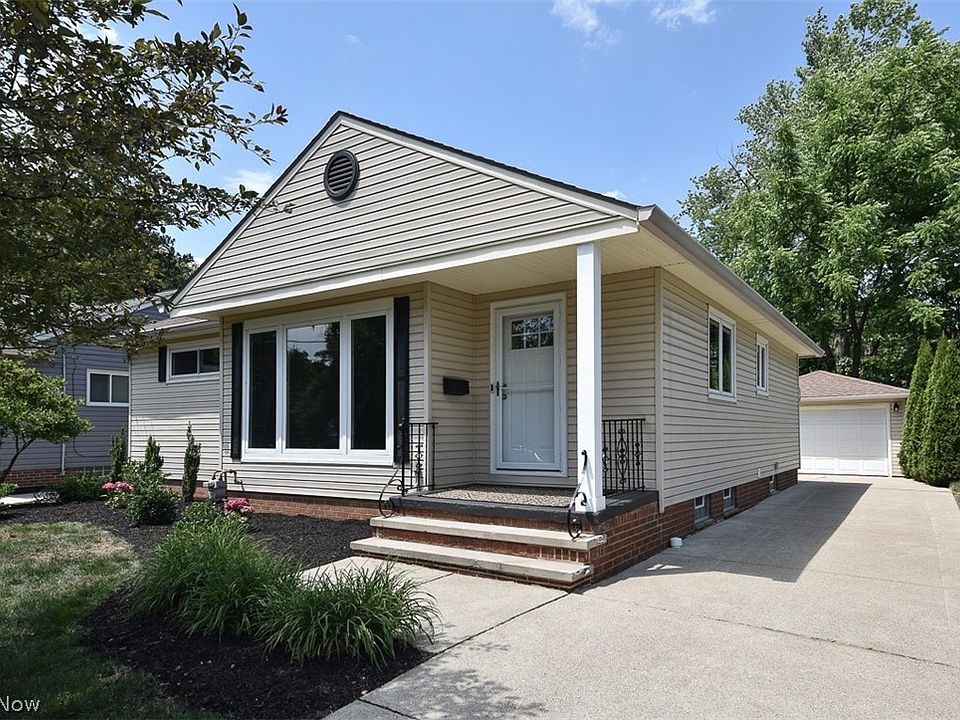 1st image of 30310 Westlawn Dr