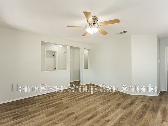4th image of 9818 Barhill Bay