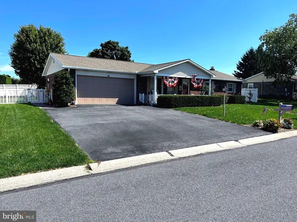 931 Oak Ln, Lebanon, PA 17046