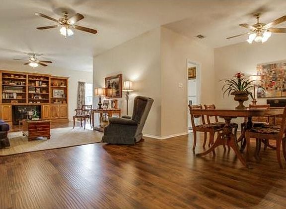 3rd image of 119 Oak Branch Trl