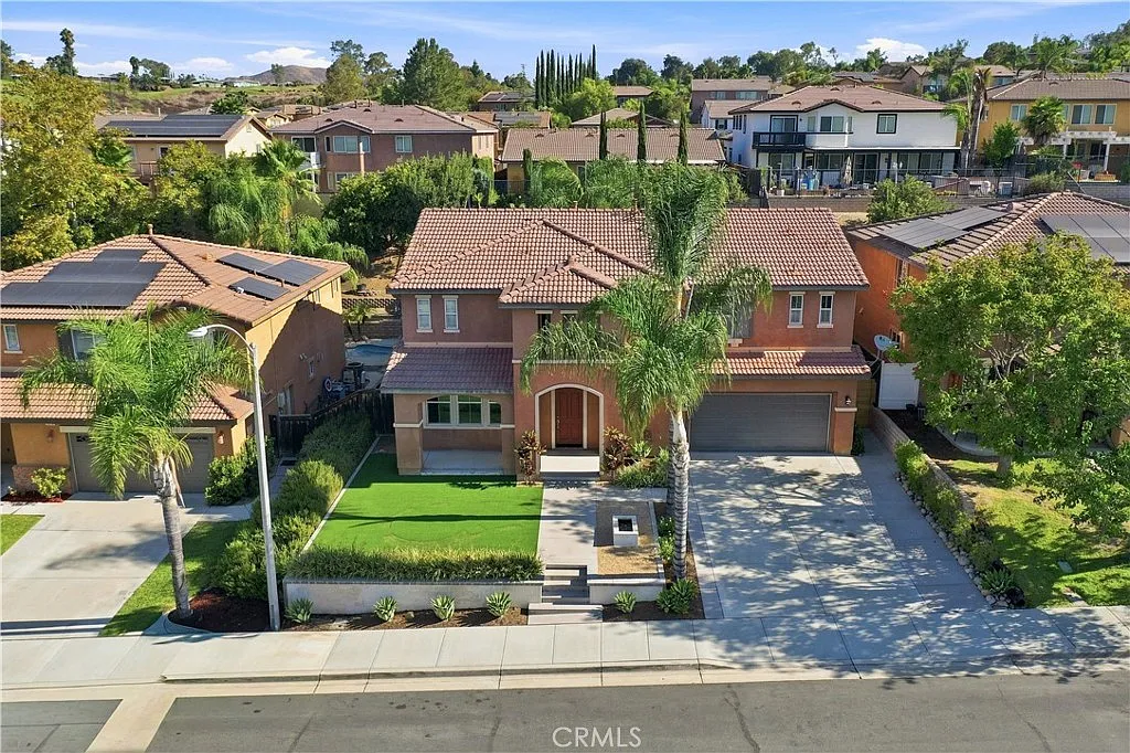 4 bed, 2.5 bath, 2962 sqft, $3,625 — Photo 3