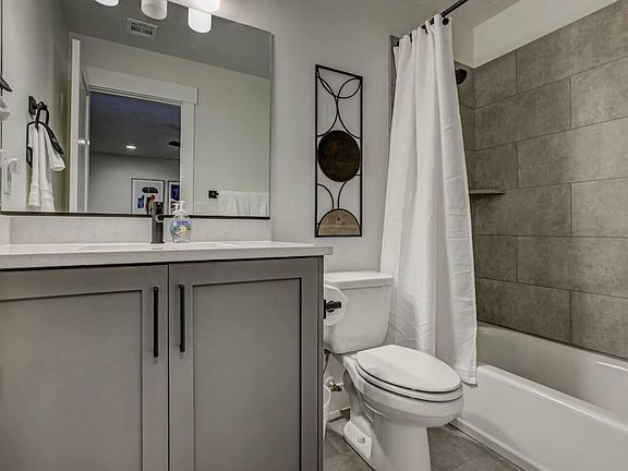 5th image of 1311 E Vista Roja Pl