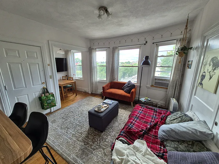 100 Saint Marys St #10 — Photo 2