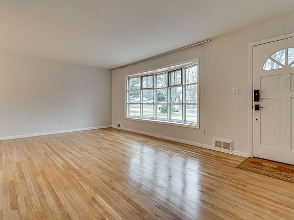 2nd image of 4223 San Juan Dr