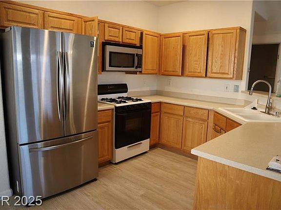 3rd image of 6510 Bucking Horse Ln Unit 102