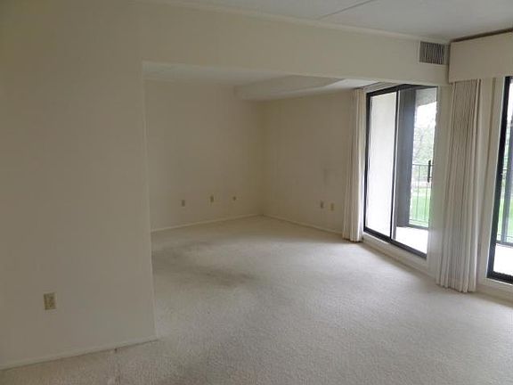 5th image of 1077 Sibley Memorial Hwy APT 203