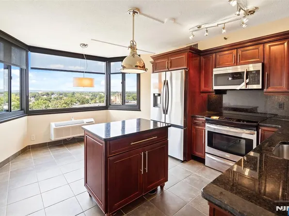 326 Prospect Ave APT 11A, Hackensack, NJ 07601