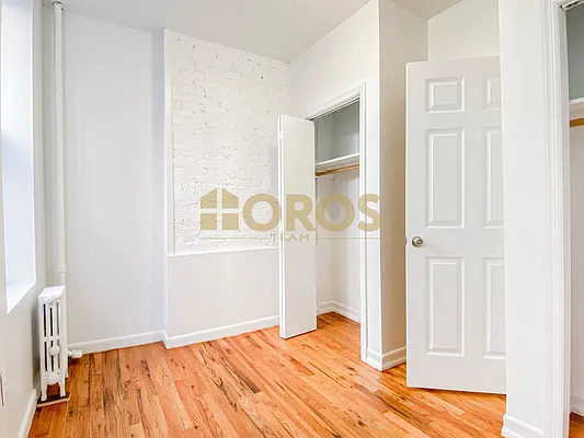 Rented by City Connections Realty | media 4