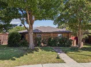 9809 Chandler Ct, Dallas, TX 75243
