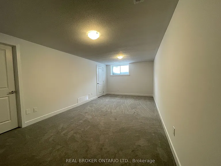 882 Solarium Ave — Photo 31