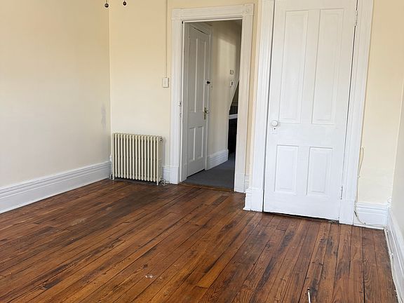 4th image of 48 Monmouth St #C