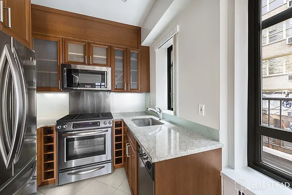 Rented by Halstead Real Estate | media 9