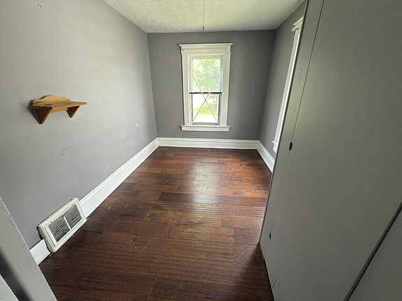 5th image of 264 Lister Ave #1
