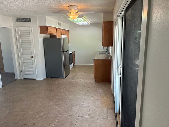 3rd image of 16880 N Pine Valley Dr