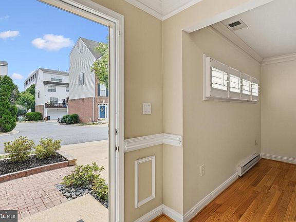 3rd image of 113 Meadows Ln