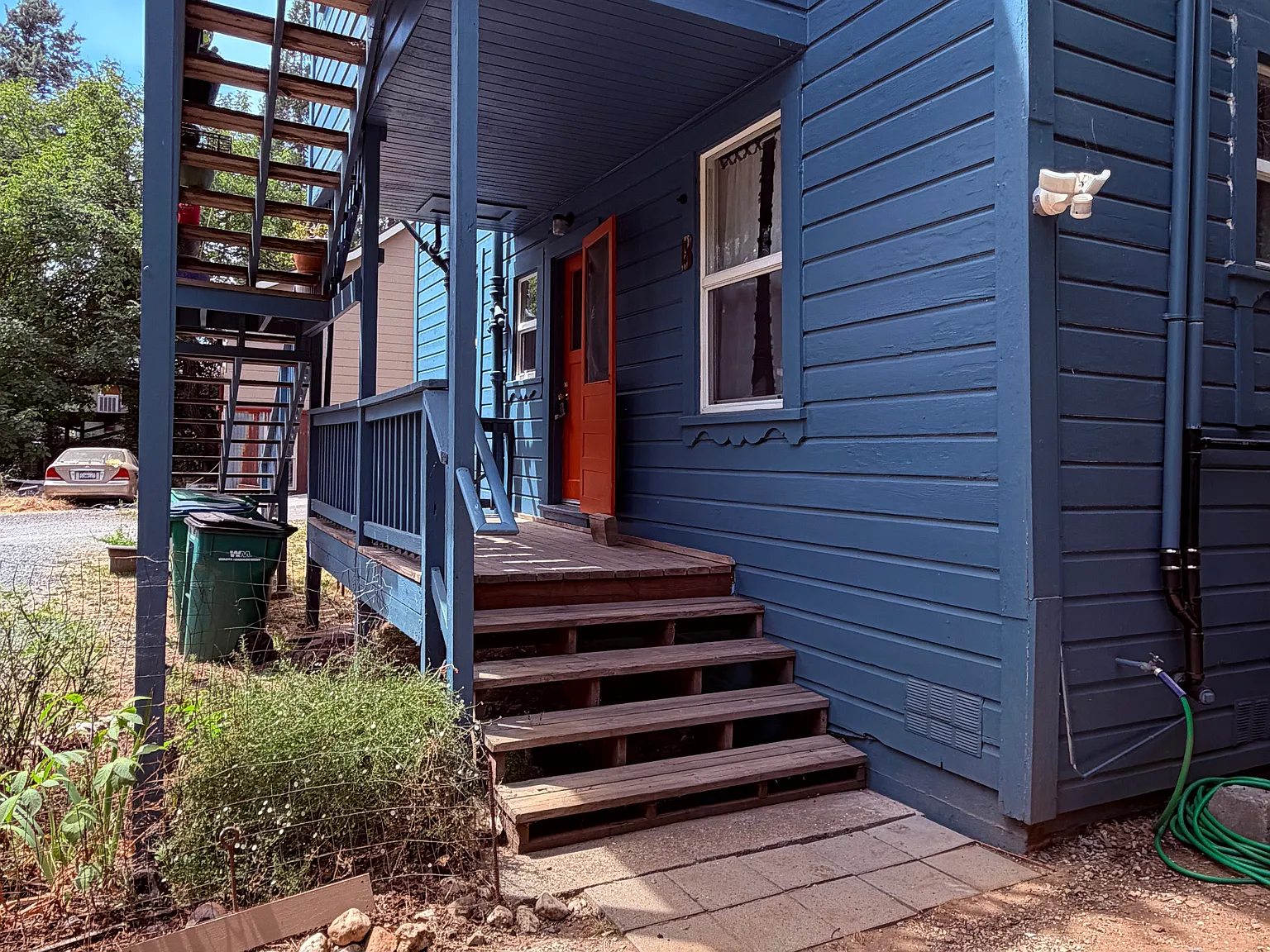 3 bed, 1100 sqft, $2,150 — Photo 1