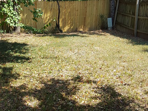 2nd image of 2977 Huntington Trail Dr