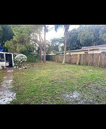3rd image of 2516 SW 15th St