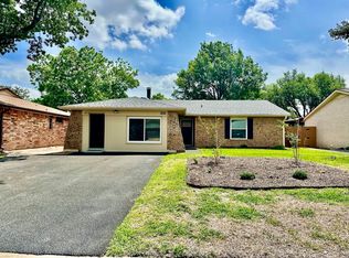 614 Darnel Ln, Mesquite, TX 75149