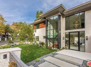 1350 Shadybrook Dr, Beverly Hills, CA 90210