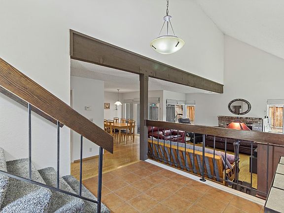 4th image of 1255 Bracebridge Ct