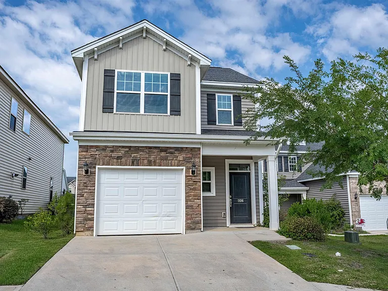 1106 Bergenfield Ln — Photo 1