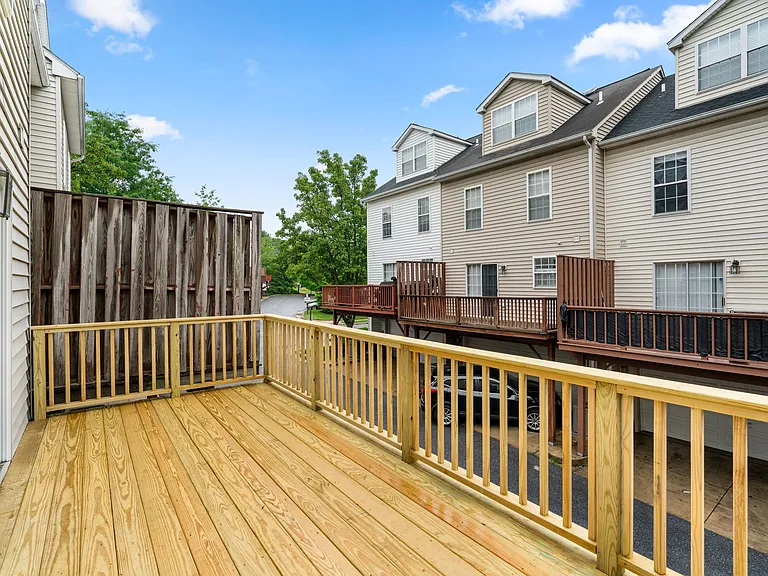 9745 Bon Haven Ln — Photo 24