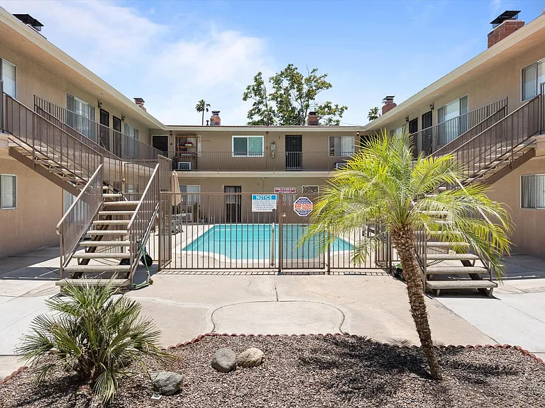 School Circle Apartments - Riverside, CA — Photo 69