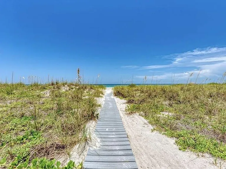 3806 Gulf Of Mexico Dr #208C — Photo 26