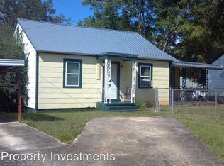 102 White St, Hogansville, GA 30230