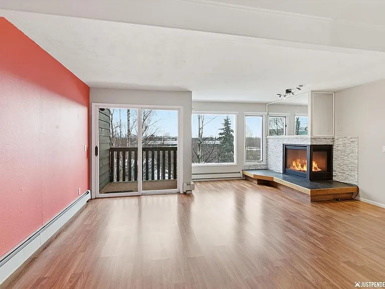 1430 Bridgeway St #13 — Photo 2