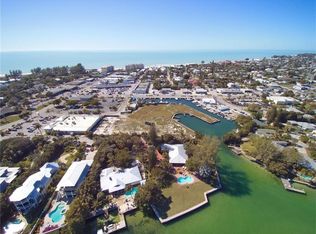 5319 Sunrise Ln, Holmes Beach, FL 34217