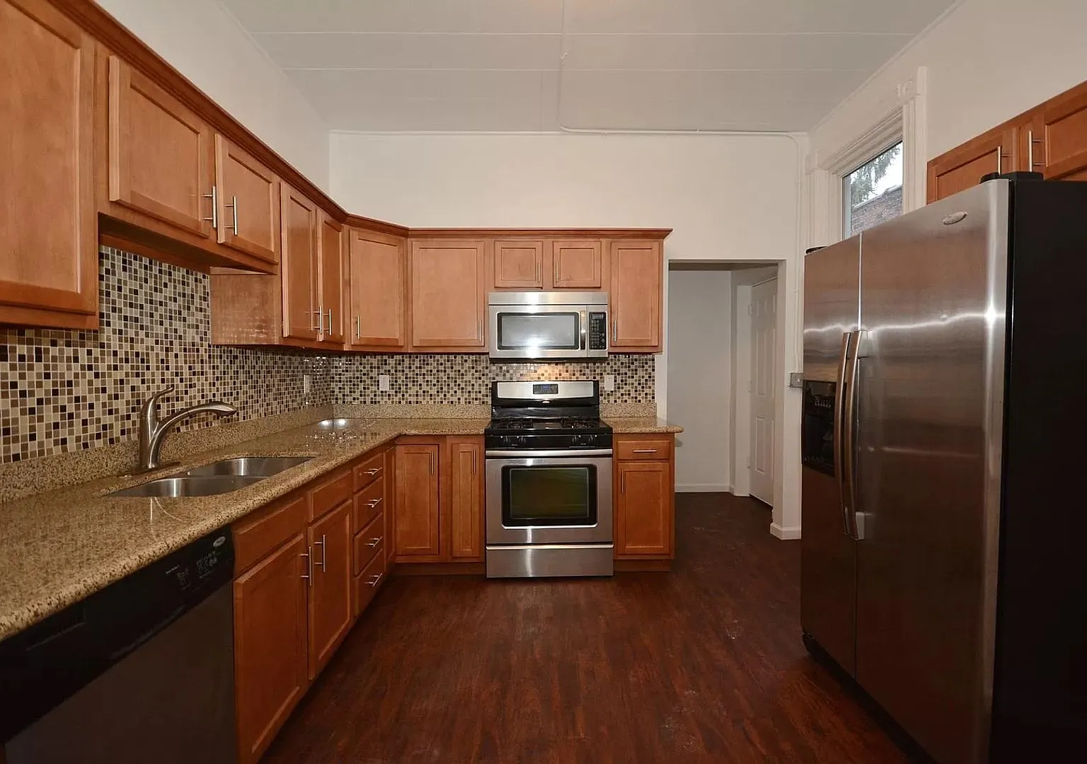 Student Housing - South Side Flats — Photo 4