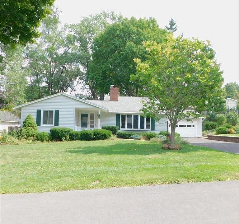 1st image of 105 Southfield Dr