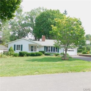 105 Southfield Dr, Fayetteville, NY, 13066