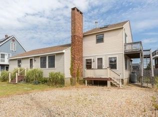 6 4th St, Newbury, MA 01951