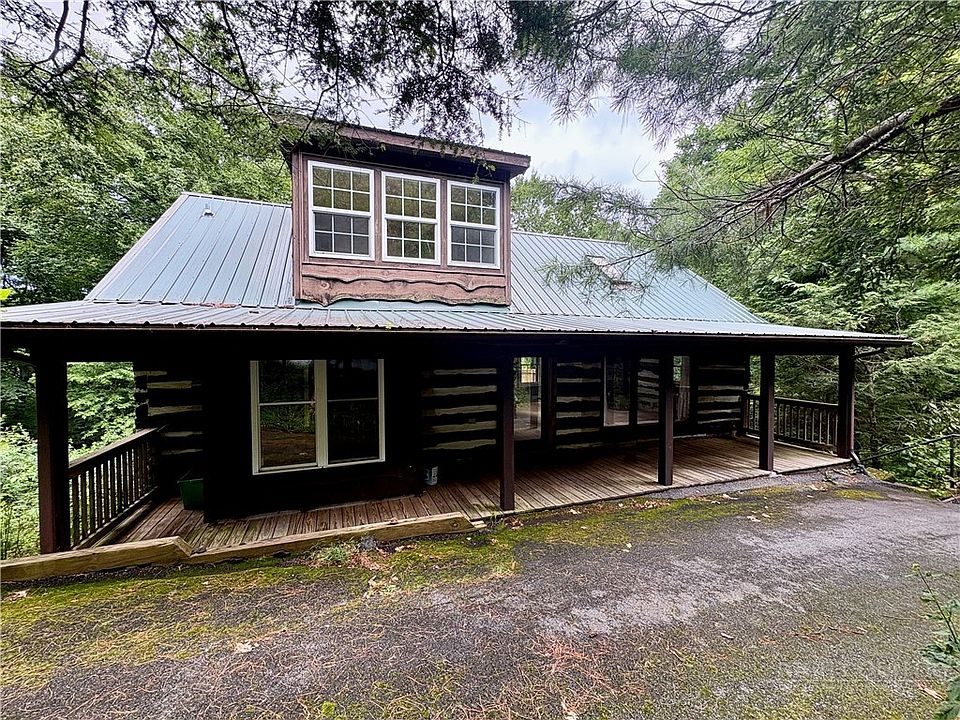 1st image of 370 Parkway Forest Drive