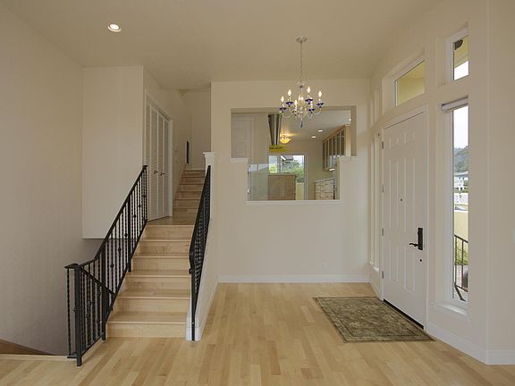 3rd image of 118 Alameda Ave
