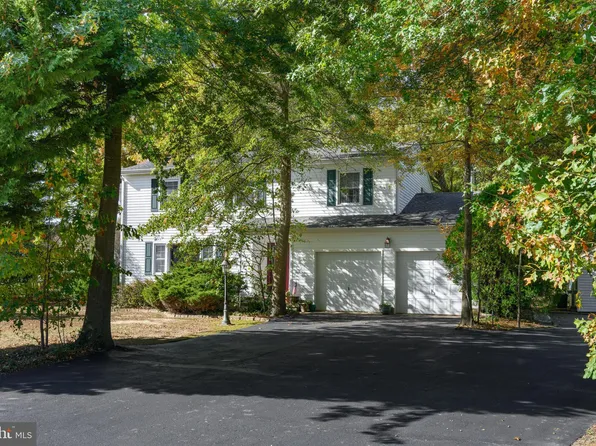 8620 Park Dr, Chestertown, MD 21620