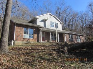 6 Valley Trl, Eureka, MO 63025